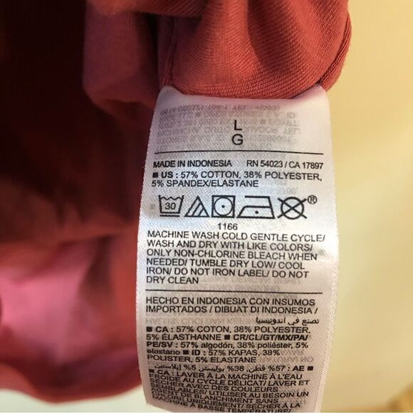 Old Navy Sleeveless Square Neck Bodysuit - Picture 5 of 7